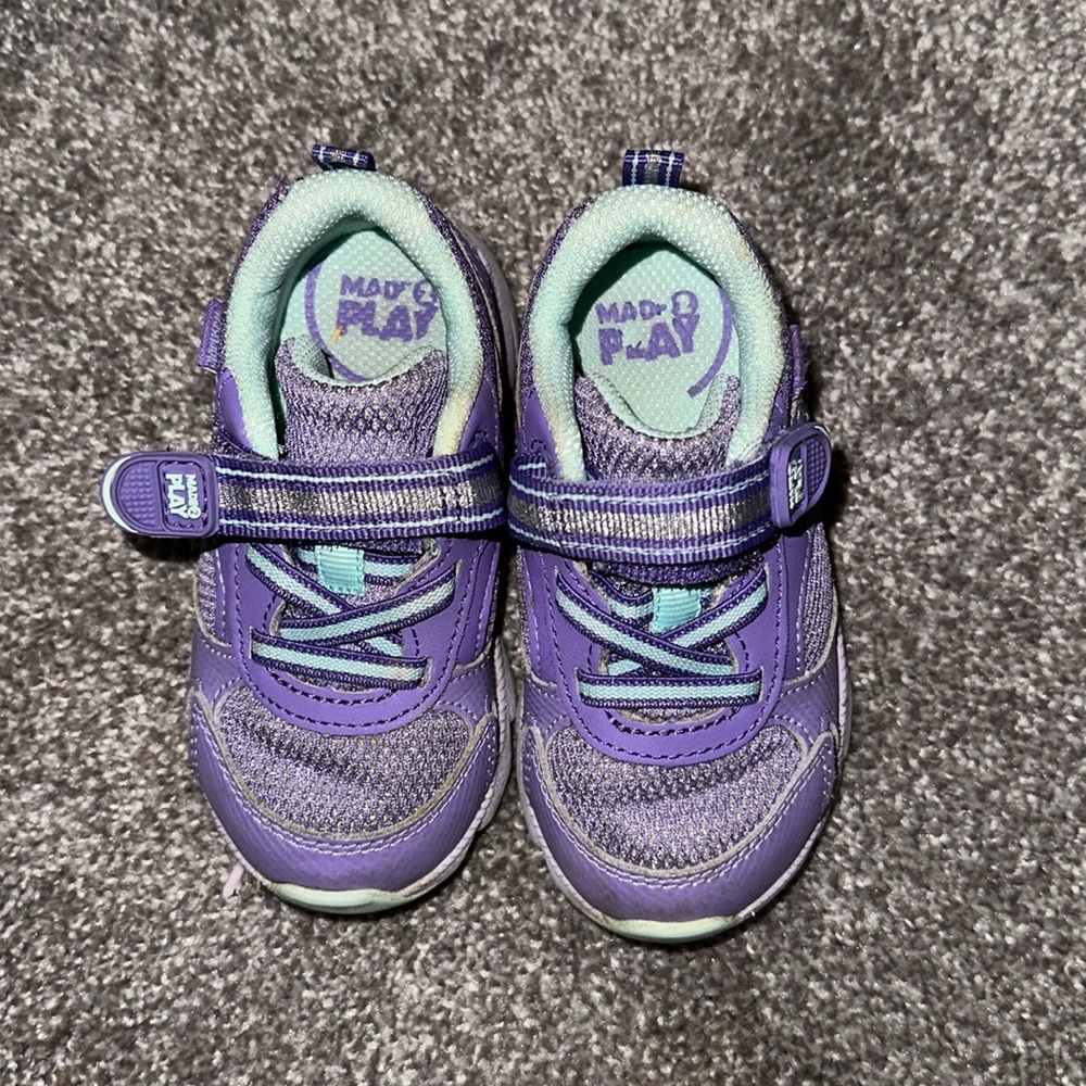 Girls stride rite shoes.